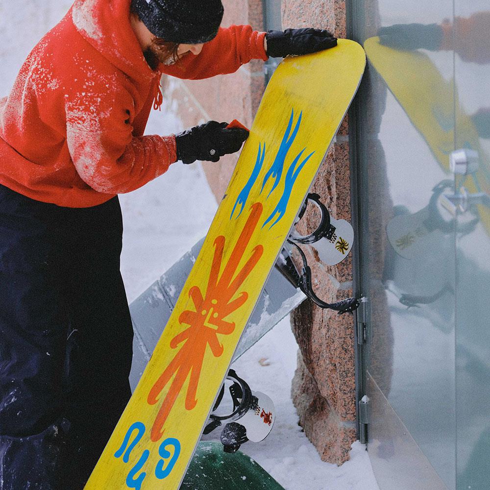 Gnu Headspace Mens Snowboard 2025 158cm