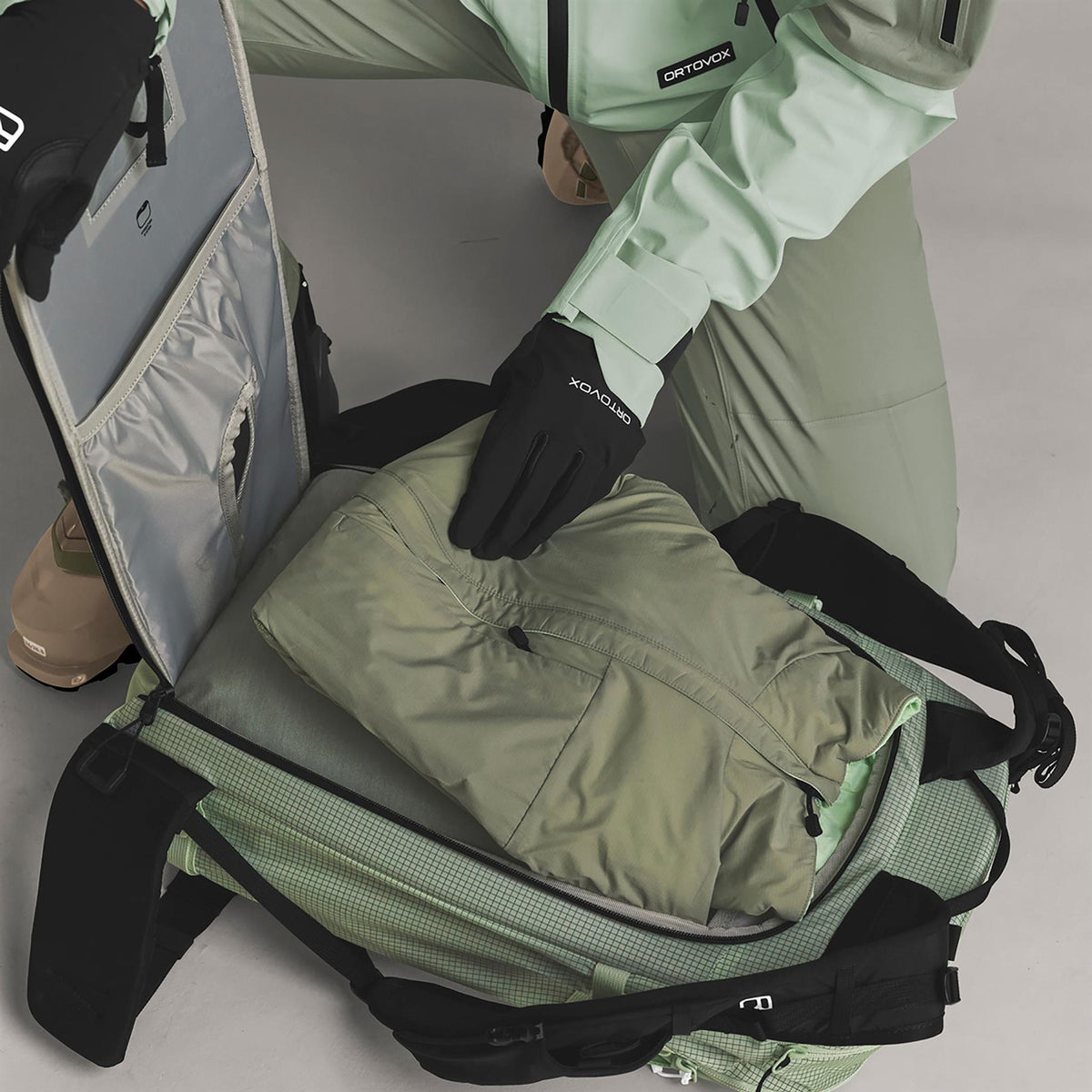 Ortovox Switchback 30L S Backpack Green Acid