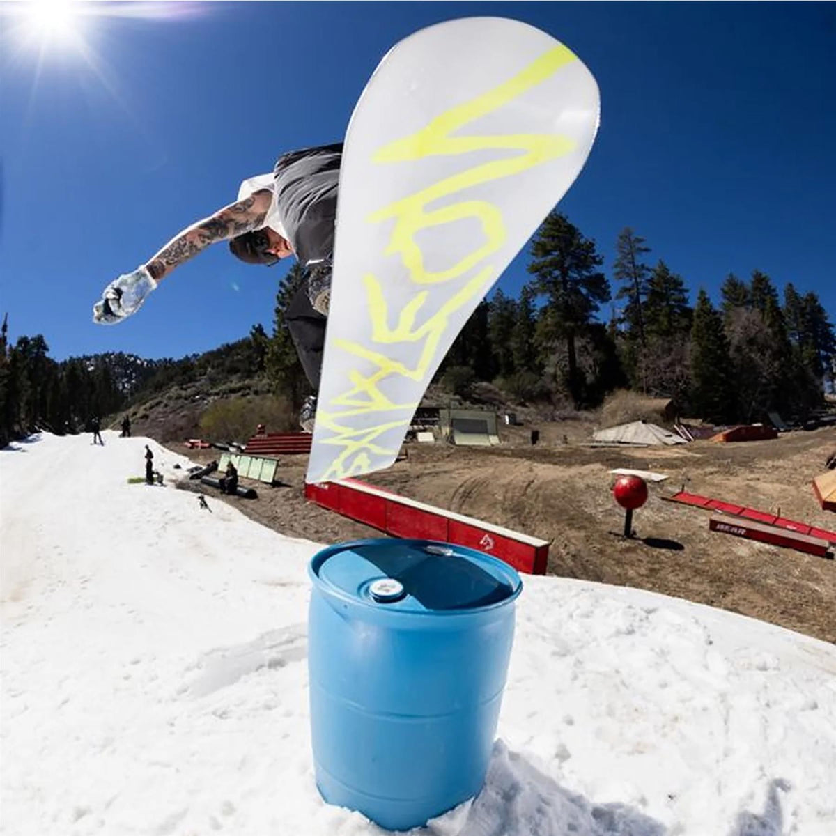 Bataleon Evil Twin Mens Snowboard 2027