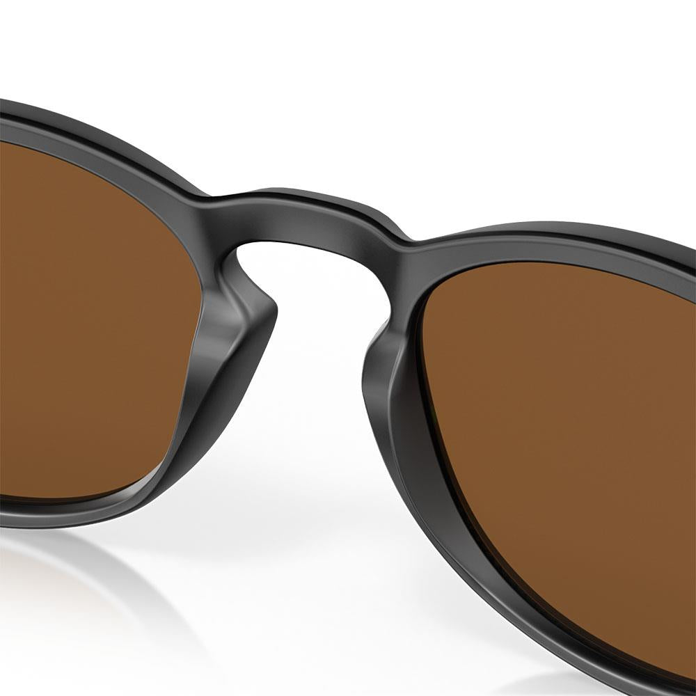 Oakley Latch Sunglasses Matte Black - Prizm Violet Lens